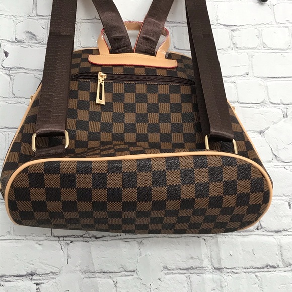 Checkered Backpack - Picture 2 of 9